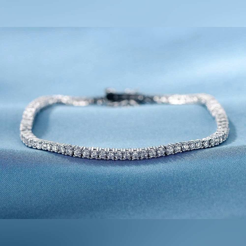 18K white gold plated cubic zirconia tennis bracelet classic